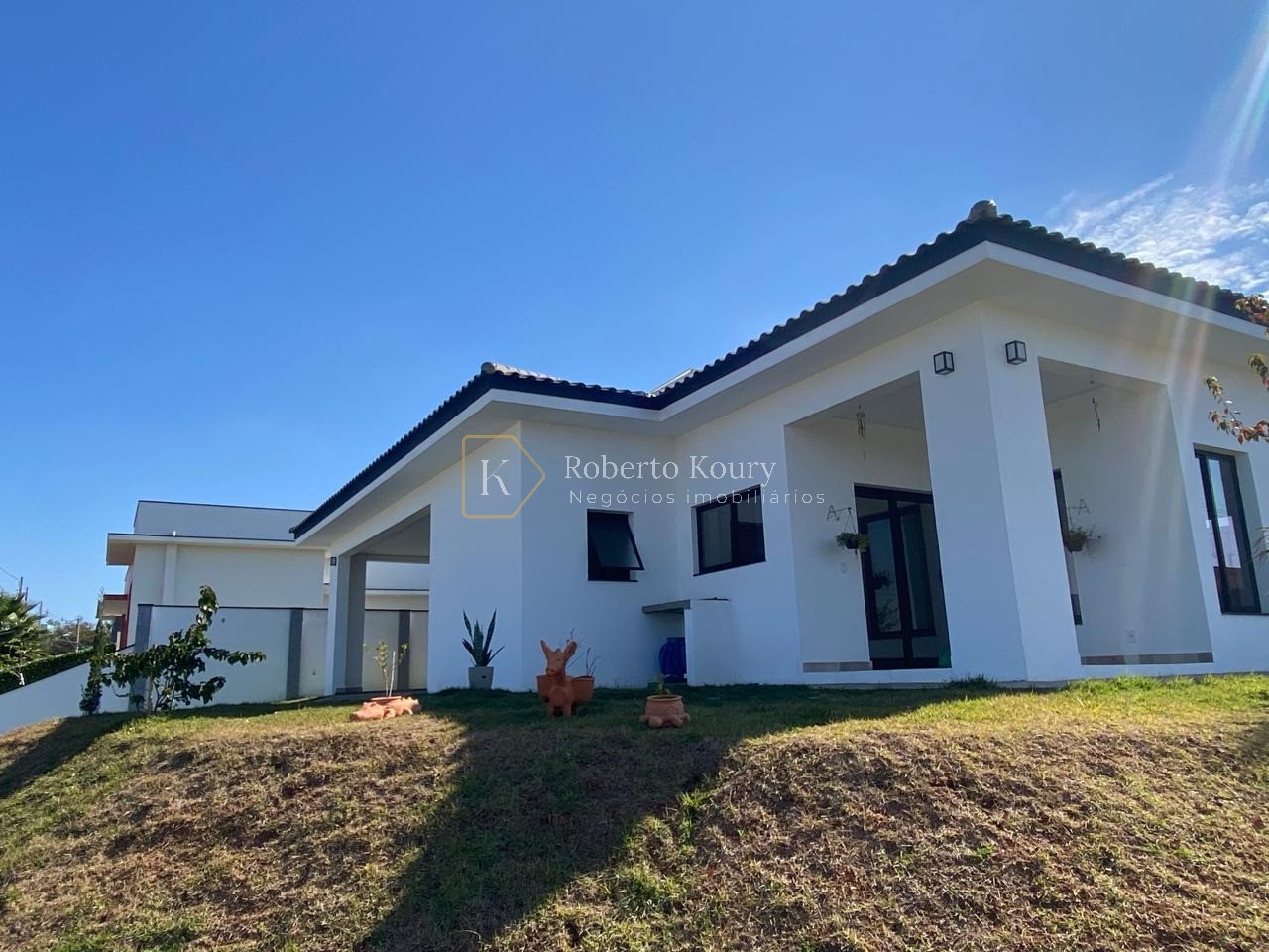 Casa, 4 quartos, 210 m² - Foto 1
