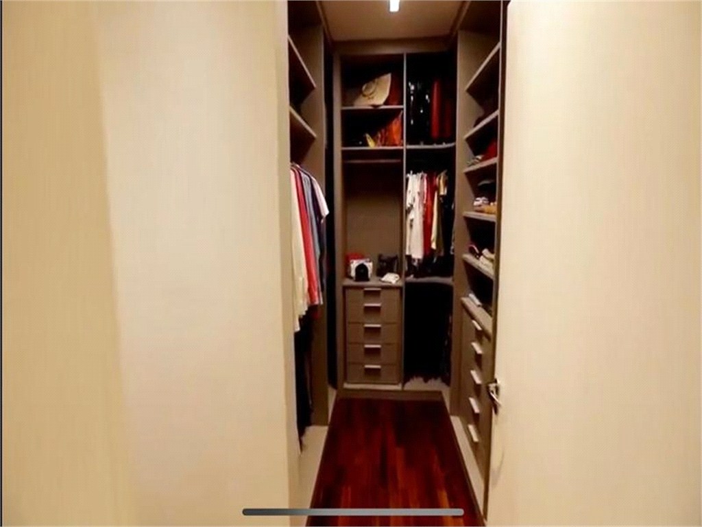 Casa, 3 quartos, 310 m² - Foto 19