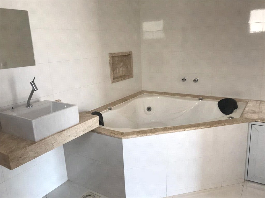 Casa, 3 quartos, 281 m² - Foto 2