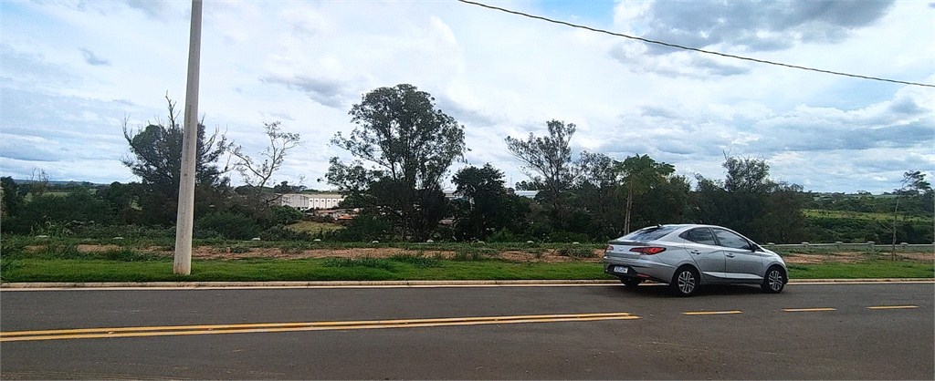 Loteamento e Condomínio - Foto 13