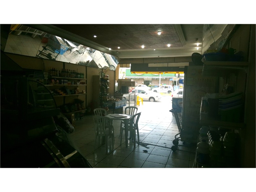 Loja-Salão, 200 m² - Foto 1