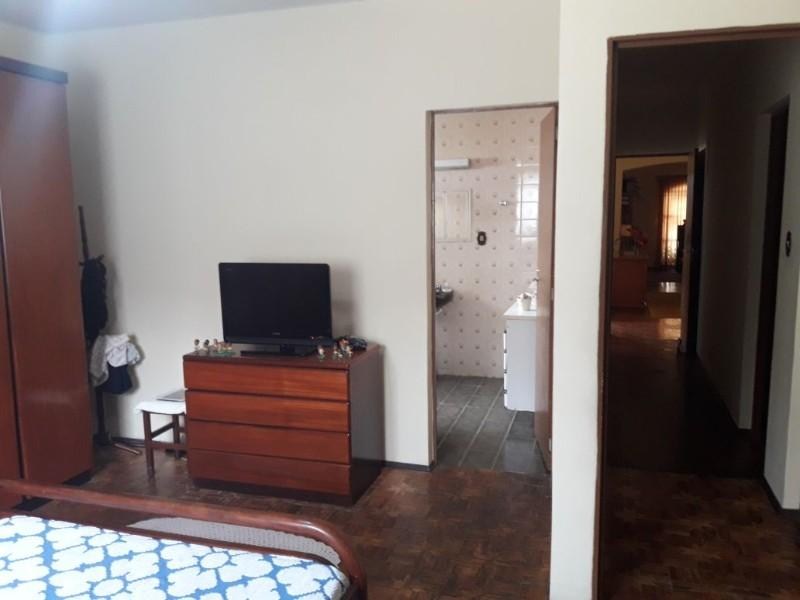 Casa, 4 quartos, 240 m² - Foto 13
