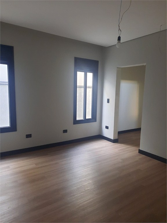 Casa, 3 quartos, 271 m² - Foto 1