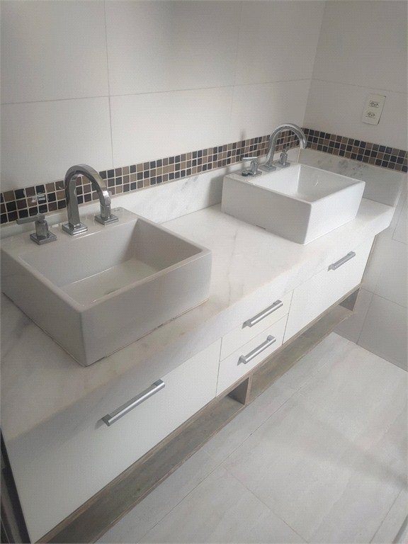 Casa, 3 quartos, 240 m² - Foto 9