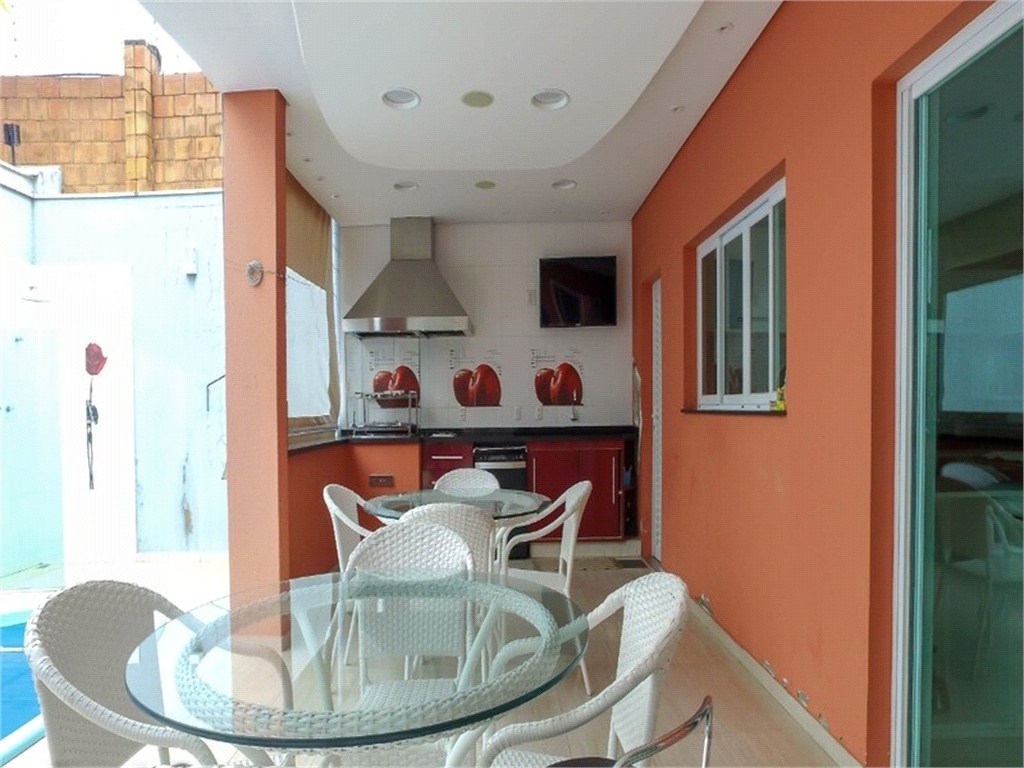 Casa, 3 quartos, 300 m² - Foto 8