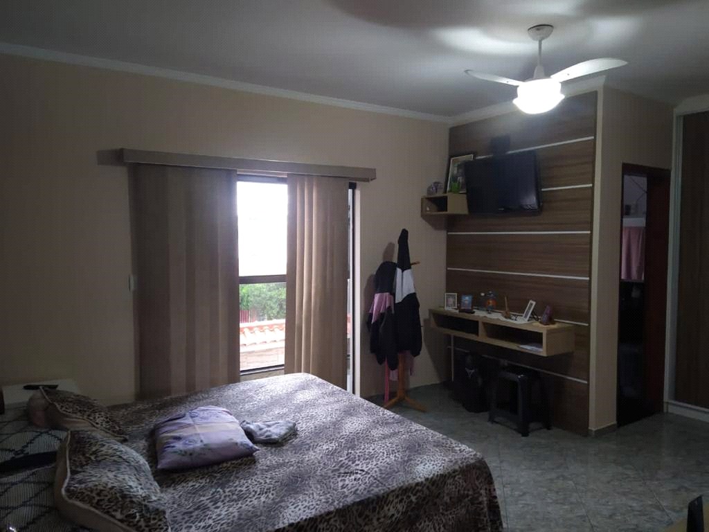 Casa, 3 quartos, 202 m² - Foto 4