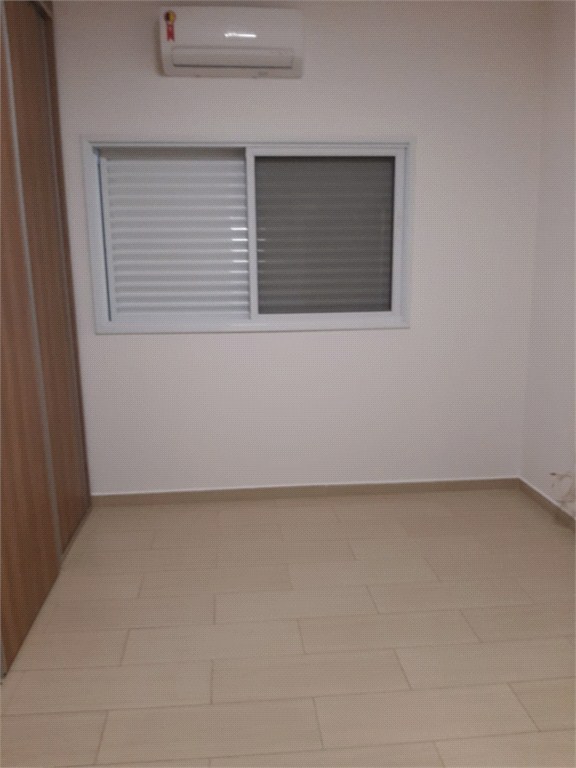 Casa, 3 quartos, 220 m² - Foto 13