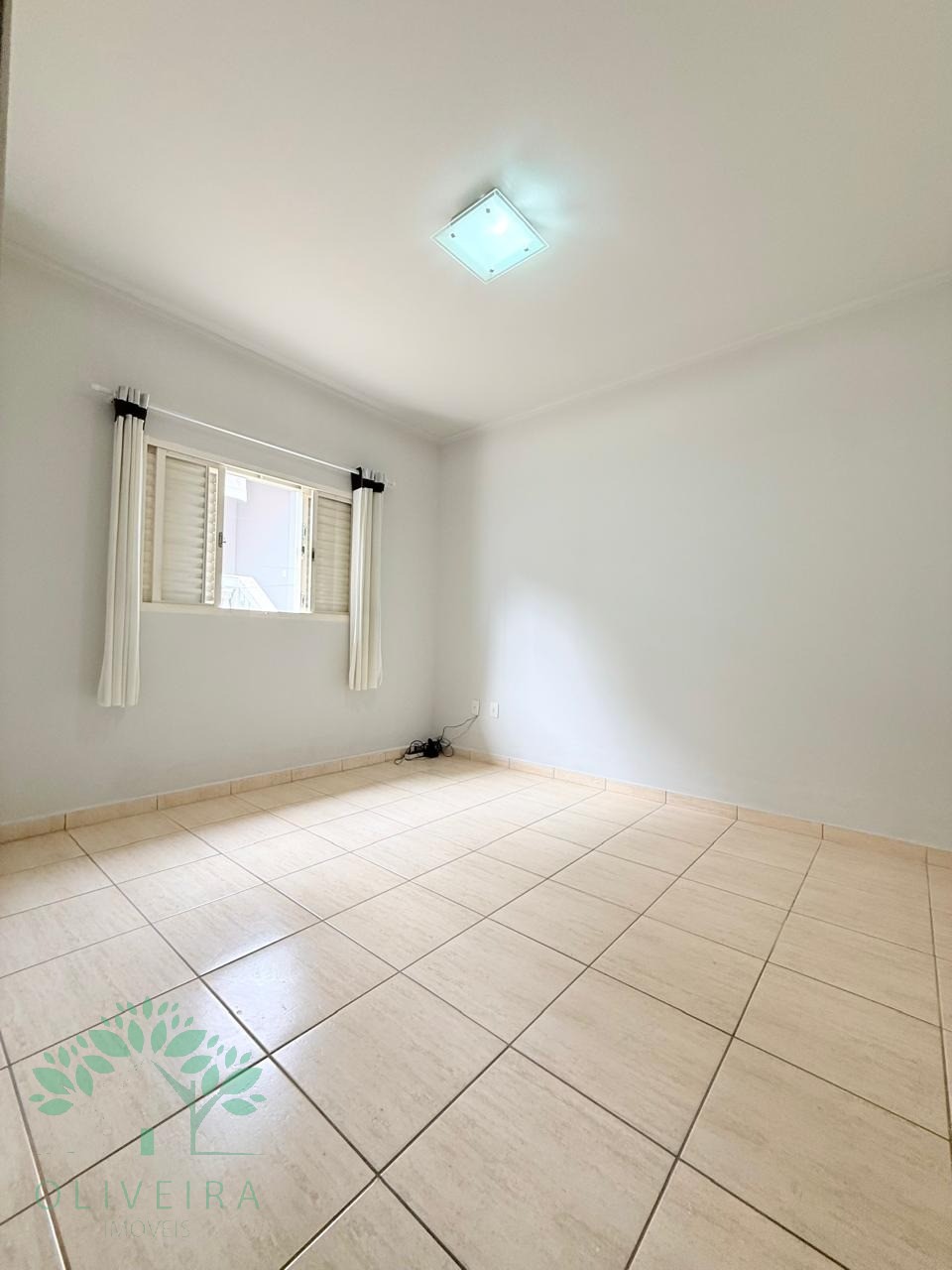 Ponto comercial em extrema - mg, centro