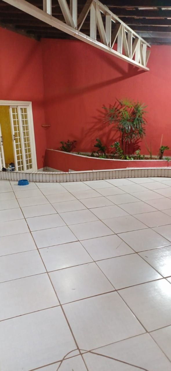 Casa, 4 quartos, 230 m² - Foto 1