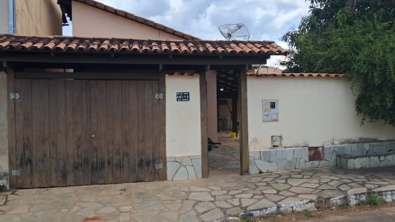 Casa, 3 quartos, 220 m² - Foto 2