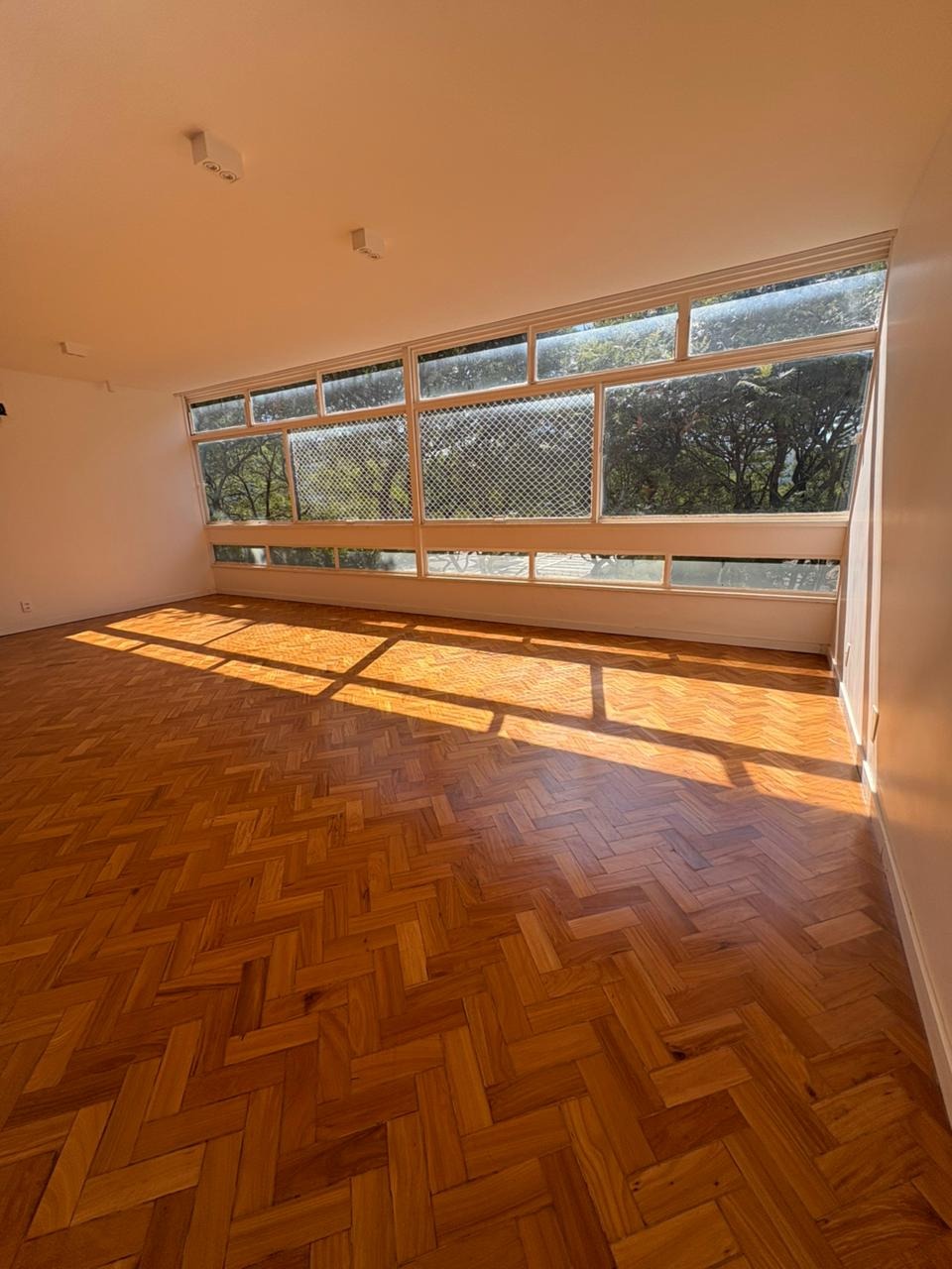 Apartamento, 3 quartos, 160 m² - Foto 2
