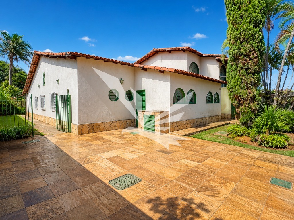 Casa, 4 quartos, 378 m² - Foto 2