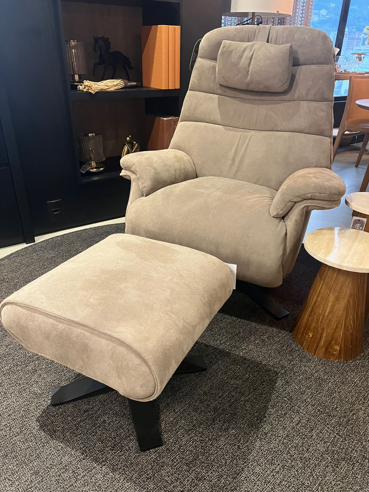 WhatsApp Image 2025-11-12 at 18.27.00