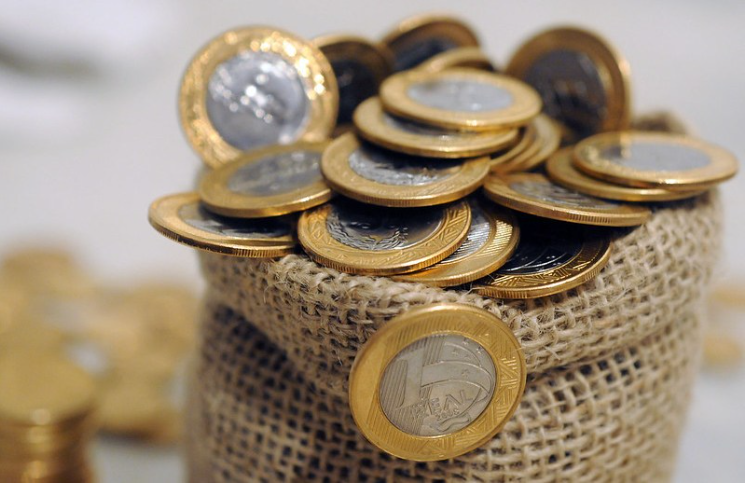Em oito meses, arrecadação federal ultrapassa R$ 2 trilhões