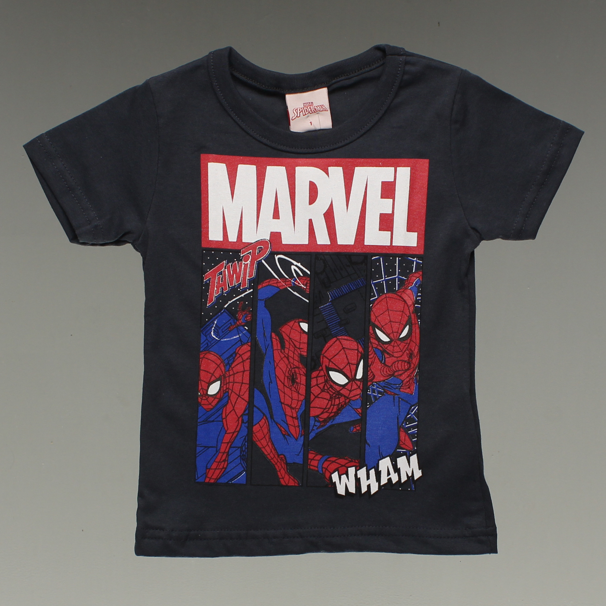 camisa marvel vermelha