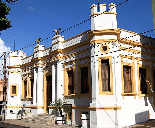 Museu Histórico, Artístico e Folclórico Ruy Menezes - Guia das Artes