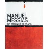 <p>MANUEL MESSIAS - DO TAMANHO DO BRASIL - O livro pretende trazer visibilidade e reconhecimento para a import&acirc;ncia art&iacute;stica e po&eacute;tica de Manuel Messias dos Santos (1945-2001). Em fun&ccedil;&atilde;o de uma biografia conturbada, marcada pela pobreza e por transtornos ps&iacute;quicos, a obra e a vida de Manuel Messias passaram ao longo dos anos por um apagamento hist&oacute;rico. Com a coordena&ccedil;&atilde;o de Marcus da Lontra Costa e Rafael Fortes Peixoto, o livro foi elaborado a partir de tr&ecirc;s eixos principais:<br /><br />Para o primeiro eixo, a pesquisadora Izabel Ferreira levantou dados em mais de 200 artigos em jornais e publica&ccedil;&otilde;es e realizou diversas entrevistas com amigos, artistas e pessoas que conviveram com Messias.<br />Essa investiga&ccedil;&atilde;o, al&eacute;m de uma necessidade fundamental em reconstruir sua biografia, comprovou a sua participa&ccedil;&atilde;o ativa na cena art&iacute;stica brasileira durante 30 anos, com exposi&ccedil;&otilde;es nacionais e internacionais, sendo premiado diversas vezes e com unanimidade cr&iacute;tica a respeito de sua obra.<br /><br />O segundo eixo foi o empenho em localizar e reproduzir a maior quantidade de obras poss&iacute;veis. Atrav&eacute;s de intensa pesquisa em acervos particulares e institui&ccedil;&otilde;es foram rastreados mais de 250 trabalhos. Como resultado desta reuni&atilde;o, foram recuperadas s&eacute;ries criadas por Messias que estavam pulverizadas em diversas cole&ccedil;&otilde;es e que revelam uma produ&ccedil;&atilde;o constante, consciente e coesa, de elaborado senso est&eacute;tico e profundo conhecimento art&iacute;stico.<br /><br />Um espa&ccedil;o de reflex&atilde;o intelectual surge com o terceiro eixo necess&aacute;rio para ampliar os questionamentos e trazer novos olhares sobre a obra de Manuel Messias dos Santos. O livro conta com textos de profissionais de diversas &aacute;reas do conhecimento como Ademar Brito, Lilia Moritz Schwarcz, Guilherme Gutman e dos organizadores Rafael Fortes Peixoto e Marcus de Lontra Costa. 248 p&aacute;ginas</p>