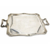 <p>Bandeja retangular de metal prateado Fracalanza, com al&ccedil;as integradas e borda decorada em motivo de la&ccedil;os e caneluras. Medindo 65 &times; 40 cm</p>