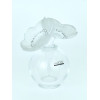 <p>Lalique France - Vaso de cristal, corpo esf&eacute;rico com tampa fixa ornamentada por flores em cristal fosco e transparente. Assinado na base - 18 cm de altura.</p>