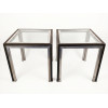<p>Par de mesas laterais, quadradas, de design moderno, de metal com tampo de vidro - 55 x 55 x 55 cm</p>