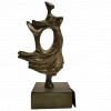 <p>Domenico Calabrone escultura em bronze 24 x 13 x 08cm Bailarina ass. frente</p>