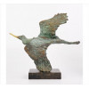 <p>ODETTE EID, Pássaro, Escultura de bronze patinado, assinada, sobre base de pedra. Alt. 32 x 37 x 10cm. (total c/ base)</p>