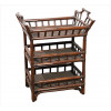 <p>Movel lateral com estrutura de bambu e vimi, estilo inglês com influência oriental, três andares. Alt. 70 x 57 x 41cm. Início séc. XX</p>