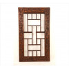 <p>Janela basculante oriental de madeira nobre entalhada, parte basculante de pinho-de-riga, ornamentada com vasos e gregas. Alt. 134,5 x 76 x 06 cm.</p>