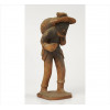 <p>LUIZ ANTONIO, Escultura de barro cozido representando figura de andarilho, estilo Arte Popular, assinado sob a base. Alt. 21 x 08 x 12cm (com restauro)</p>