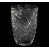 <p>Vaso de cristal lapidado, ornamentada com folhagens. Alt. 23 x 16cm.Europa Séc XX</p>