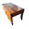 <p>Mesa gate-leg de madeira nobre jacarandá, contém uma gaveta lateral, pernas torneadas e articuladas. Alt. 60 x 110 x 50cm (fechada) (aproximadamente, medidas à confirmar)</p>