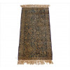 <p>Tapete Oriental, 97 x 50cm = 0.48m2 (no estado / fibra marcada na região central / rape)</p>