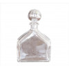 <p>Licoreira de cristal facetado. Alt. 30 x 18 x 07cm. Europa, séc. XX (com pequeno bicado)</p>