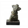 <p>JULIO GUERRA, Escultura de bronze patinado representando torso estilizado, numerado 27. Alt. 20 x 13 x 09cm (total)</p>