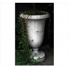 <p>JOHN GRAZ (atribuído), Vaso de concreto patinado na tonalidade branca. Alt. 94 x 55cm. Brasil, década 30/40</p> <p>JOHN GRAZ (atribuído), Vaso de concreto patinado na tonalidade branca. Alt. 94 x 55cm. Brasil, década 30/40</p>