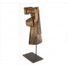 <p>Carranca navegada de Leão, escultura em bloco único de madeira com traços primitivos e expressivos, entalhada, patinada e com resqueícios de policromia, montada sobre base de ferro. (total c/ base). Brasil, início séc. XX</p> <p>Carranca navegada de Leão, escultura em bloco único de madeira com traços primitivos e expressivos, entalhada, patinada e com resqueícios de policromia, montada sobre base de ferro. (total c/ base). Brasil, início séc. XX</p>