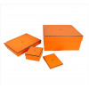 <p>HERMES, Lote contendo diversas caixas de diferentes tamanhos da manufatura Hermes. (maior) e 03 x 09 x 03cm. (menor)</p> <p>HERMES, Lote contendo diversas caixas de diferentes tamanhos da manufatura Hermes. (maior) e 03 x 09 x 03cm. (menor)</p>