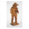<p>CICERO MANOEL, Escultura de barro representando figura rural, estilo Arte Popular, assinado sob a base. Alt. 19 x 06 x 07cm. Brasil, séc. XX</p>