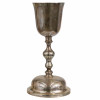 <p>Raro cálice litúrgico em prata. Copo liso, fuste em balaústre e base circular alteada. Sem marcas, Salvador, Bahia, trabalho atribuível ao séc. XVIII (c. 1760/1780). Peso: 350 gramas. Dimensões: 24 x ø12 cm.</p>