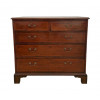 <p>Cômoda de madeira de lei puxadores em bronze. Inglaterra Sec XIX - 93 cm alt, 100 x 54 cm.</p>