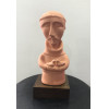 <p>Inos Corradin - São Francisco - Escultura em Terracota - 25cm Alt - Base em Madeira</p>