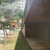 <p>88- João Calixto (1922-1994). Paisagem com viaduto. Óleo sobre tela. 90 x 90 cm. 1977. Sem moldura</p>