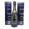 <p>Lote composto por três garrafas Moet Chandon nectar Imperial. Champagne. França.</p>