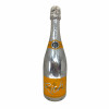 <p>Produtor: Veuve Clicquot Ponsardin<br>Rótulo: Champagne Brut. NV<br>País: França<br>Tipo: ESPUMANTE<br>Doçura: SECO<br>Volume(ml): 750<br>Quantidade de garrafas: 1</p>
