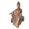 <p>Escultura em monobloco de madeira representando&nbsp;Guanyin&nbsp;(Deusa da miseric&oacute;rdia). China, primeira metade do s&eacute;culo XIX. 61 x 42 x 20 cm.</p>
