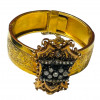 <p>Pulseira em ouro e brilhantes. 33,5 gramas.</p>