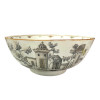<p>Grande bowl em porcelana Cia das Índias, decoração grisaille representando castelo e pássaro. China, Qing, Qianlong (1736 – 1795) século XVIII. Apresenta fios de cabelo. 14 x 32 cm.</p>
