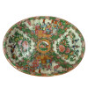 <p>Travessa em Porcelana de exporta&ccedil;&atilde;o, decora&ccedil;&atilde;o mandarim e rose medalh&atilde;o. China, Qing, Daoguang (1821 &ndash; 1850) meados do s&eacute;culo XIX. 17 x 22 cm.</p>