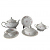 <p>Servi&ccedil;o remanescente para Ch&aacute; em porcelana KPM, composto por: 1 bule para ch&aacute;; 1 manteigueira; 1 a&ccedil;ucareiro; 12 x&iacute;caras para ch&aacute; com pires e 10 pratos para bolo. Europa,&nbsp;princ&iacute;pio&nbsp;do s&eacute;culo XX.</p>