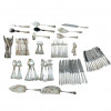<p>Faqueiro em metal&nbsp;espessurado&nbsp;a prata Wolf, composto por: 12 colheres; 12 garfos; 12 facas; 12 colheres para sobremesa; 12 facas para sobremesa; 12 garfas para sobremesa; 12 garfos para peixe; 12 facas para peixe; 11 colheres para ch&aacute;; 12 colheres para caf&eacute;; 10 pe&ccedil;as.</p>